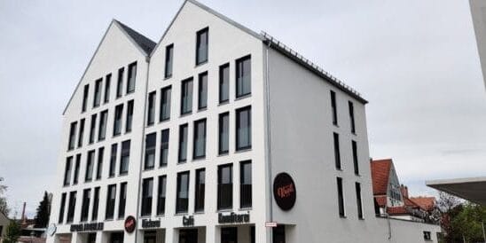 Außenansicht des Humboldt Palais; SHI Gebäudetechnik realisierte Elektroinstallation, Beleuchtung und Gebäudetechnik.